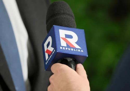 Na antenie Republiki odebrano telefony z fałszywymi zamówieniami. Kebab i pizza na adres Kaczyńskiego