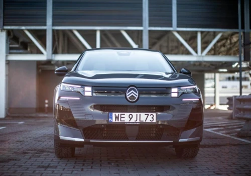 Citroën i niesamowite promocje w Polsce. Rabaty na nowy samochód sięgają nawet 57 tys. zł, firma daje 8 lat gwarancji