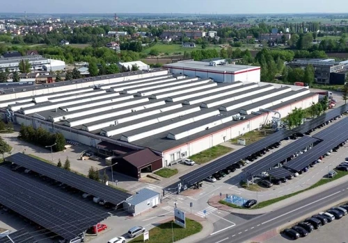 ABB inwestuje 100 mln zł w fabrykę w Przasnyszu. Powstaną rozwiązania dla energetyki i centrów danych