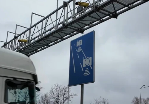 Skandal pod Szczecinem: Odcinkowy pomiar prędkości na A6 fałszował wyniki. System gubił się w obliczeniach