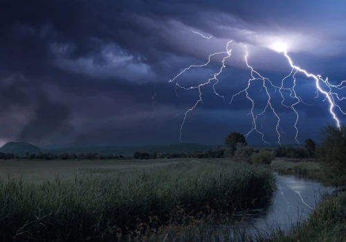 Burze nadciągają nad Pomorze. Zagrzmi na wschodzie województwa