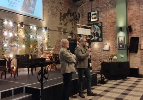 Od „1001 Drobiazgów” do ratowania czasu. Historia mysłowickiego zegarmistrza Damiana Roncoszka, który ocala przeszłość