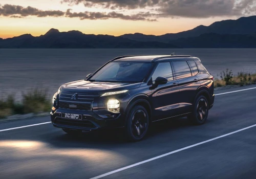 Mitsubishi Outlander PHEV BLACK Edition już w polskich salonach