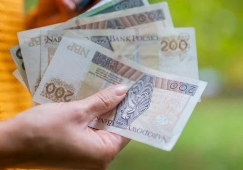 Płace rosną najwolniej od 5 lat. Zatrudnienie nadal maleje