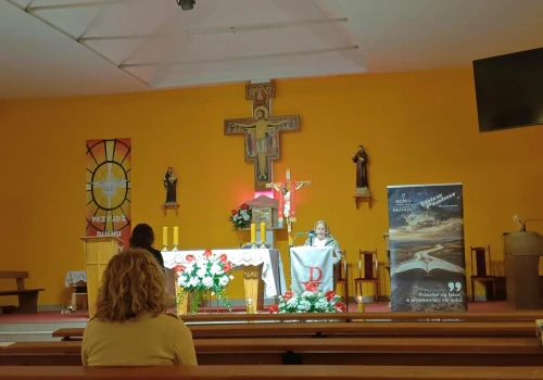 Przez cały tydzień czytają Biblię. W Zielonej Górze trwa akcja Biblia 24/7