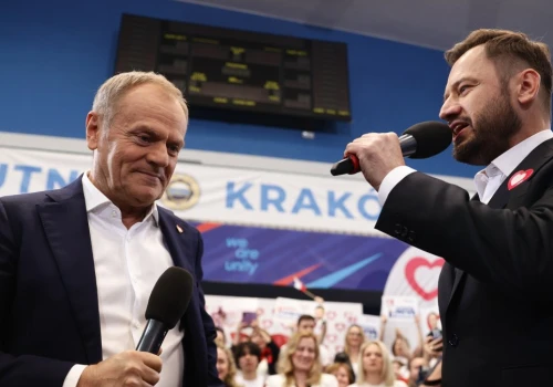 W centrali KO rośnie irytacja. 