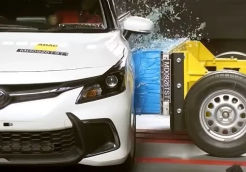 Toyota dostała 0 gwiazdek w teście zderzeniowym. Aż żal tych manekinów