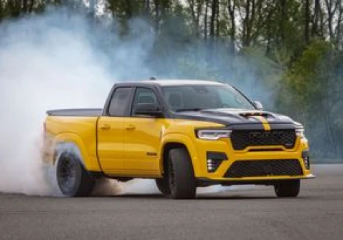 Diabelskie pick-upy jeszcze nie umarły. Ram pokazał linię Rumble Bee z mocarnymi V8
