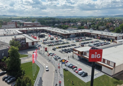 Nowy park handlowy już otwarty. Ponad 30 sklepów, w tym znane marki modowe