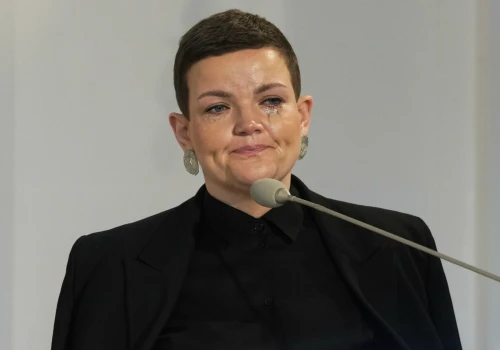 Marta Cienkowska zalała się łzami na pogrzebie Stanisławy Celińskiej. 