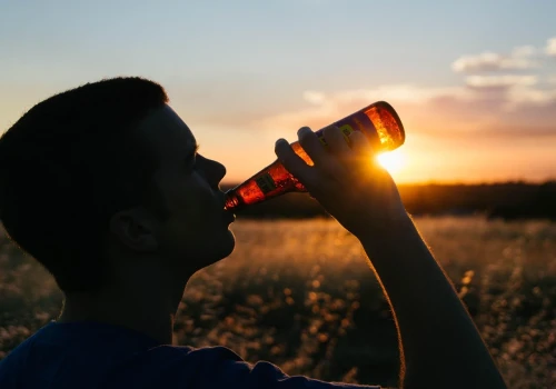 Polacy chcą bardziej restrykcyjnej polityki alkoholowej. Najnowsze badanie pokazuje wyraźny trend, szykują się wielkie zmiany!