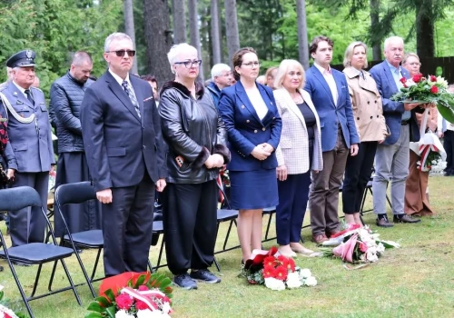 Apel Poległych w Borowicach. Pielęgnowanie pamięci o zabitych pozwala im trwać wiecznie