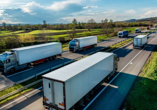 Transport pod presją: diesel i paliwo lotnicze podbijają koszty