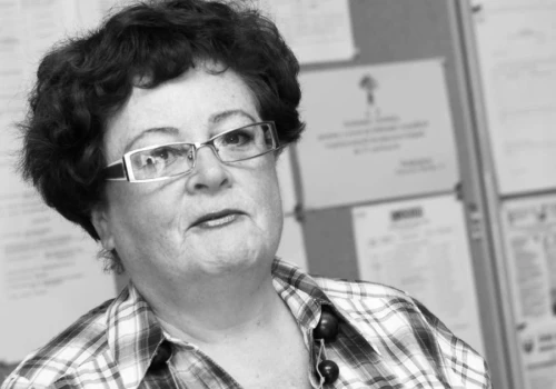 Konin żegna Krystynę Glanc. Przez niemal 30 lat uczyła fizyki w II LO