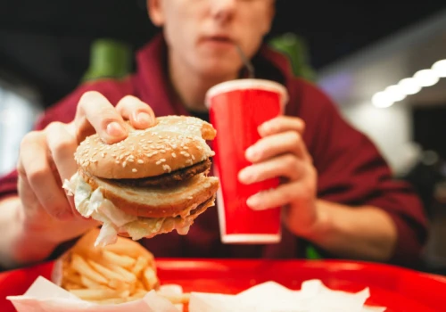 Fast foody pod lupą: alergeny, błędy w składzie i nazewnictwie dań