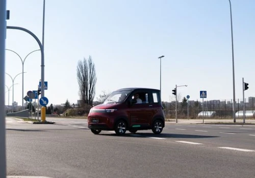 Prawo jazdy AM od 14 lat. Czy microcar to idealny pierwszy samochód?
