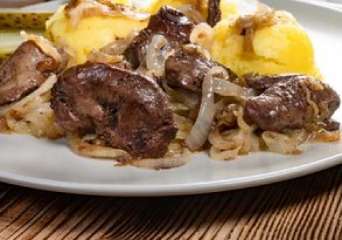 Smażę ją tylko w ten sposób. Delikatna, kremowa, pozbawiona goryczki i ma dużo żelaza
