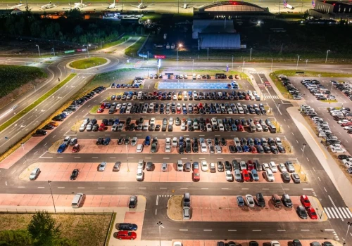 Na lotnisku w Pyrzowicach powstał kolejny parking. Pasażerowie są dowożeni do terminali elektrycznymi busami