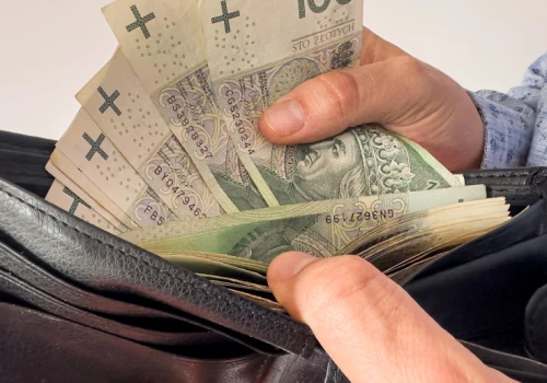 11 tys. zł miesięcznie a chętnych brak. Potrzebują młodych w służbie