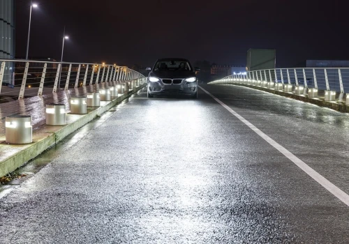 Trzydzieści złotych za bezpieczeństwo nocnej jazdy: co jest nie tak z tanim retrofitem LED