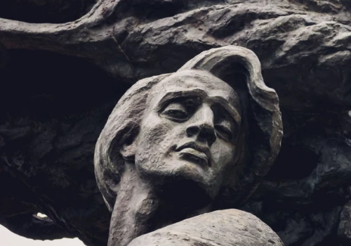 Chopin wraca do Łazienek! Znamy datę powrotu pomnika Chopina i startu koncertów
