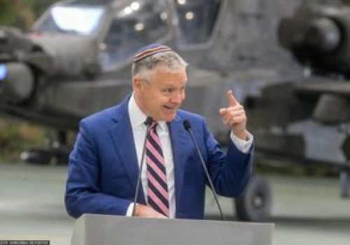 Ambasador USA w Polsce reaguje na decyzję Trumpa