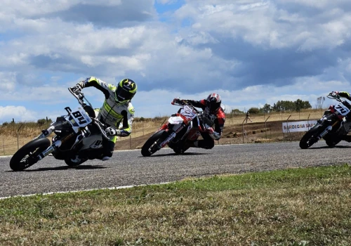 Sardynia zweryfikowała wszystkich. Wiatr, deszcz i piekielnie trudny offroad podczas drugiej rundy Mistrzostw Europy Supermoto