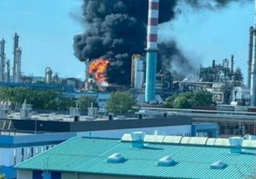 Nowe informacje po eksplozji w zakładzie MOL-a. Magyar pokazał zdjęcie