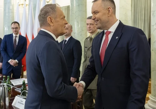 Premier Tusk przerywa milczenie. Podziękował prezydentowi Nawrockiemu