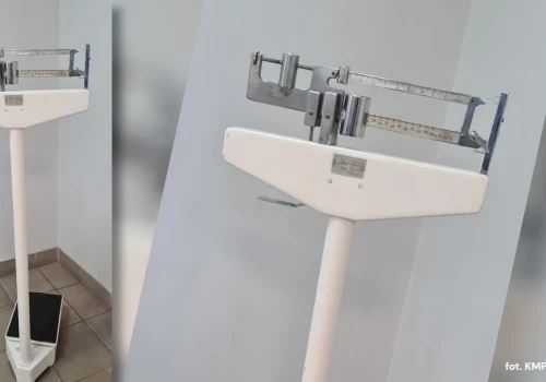 ​„Skok stulecia” w przychodni. Łup ważył 25 kilogramów i… wrócił na miejsce