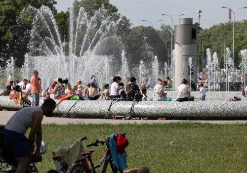 Szykuje się gorący zwrot w pogodzie. Weekend przyniesie powiew lata. Na zachodzie niemal 30 st. C