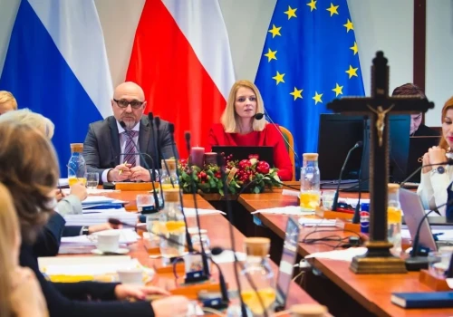 W poniedziałek sesja Rady Miejskiej Legnicy. Oto porządek obrad