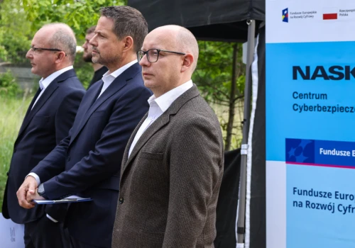 Za kilkaset milionów złotych obrońcy polskiej cyberprzestrzeni zyskają nową siedzibę. Dołoży się UE