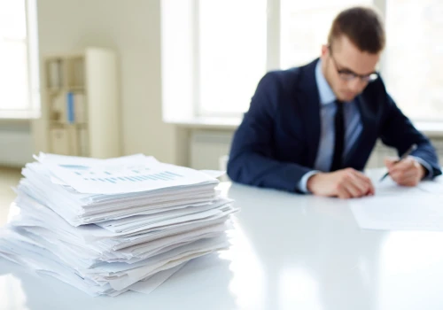 Od „paperless office” do ery kartonu. Jak zmieniło się zużycie papieru w latach 2006–2026?