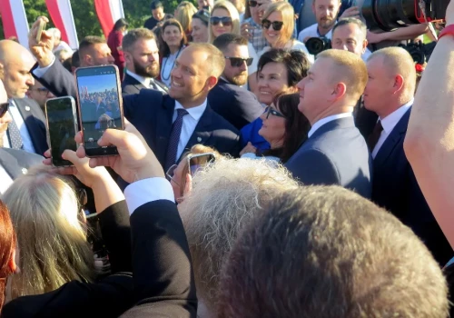 Prezydent Nawrocki w Bielanach-Jarosławach: „Tożsamość i przyszłość - to jesteśmy My!” (galeria zdjęć, wideo)