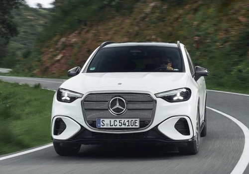Tak jeździ zupełnie nowy Mercedes GLC EQ. Komfort ponad wszystko. Przegląd prasy