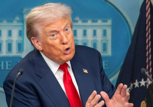 Donald Trump nie przyleci na ślub własnego syna. Dziwne tłumaczenie obiegło media