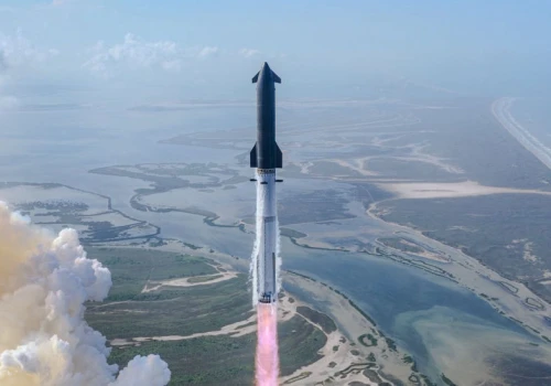 Starship V3 poleciał. Nie obyło się jednak bez problemów