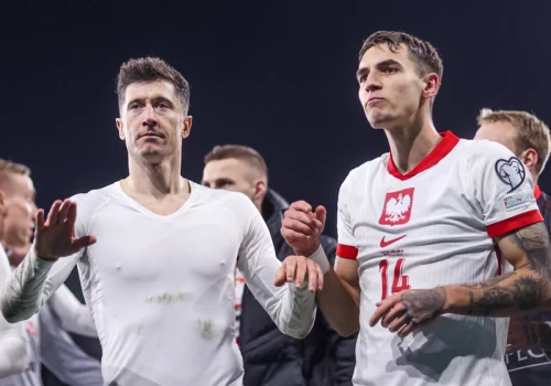 FC Barcelona chce kolejnego Polaka! Robert Lewandowski znajdzie następcę?