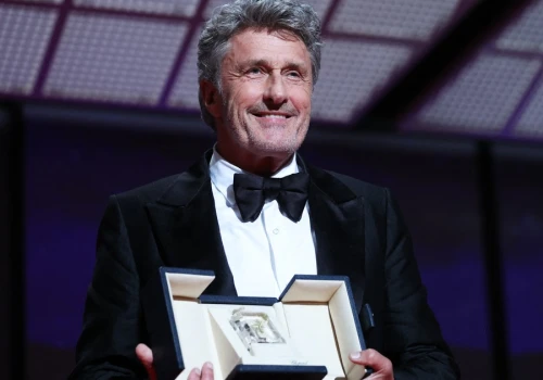Paweł Pawlikowski ze statuetką za reżyserię! Wielki triumf Polaka w Cannes