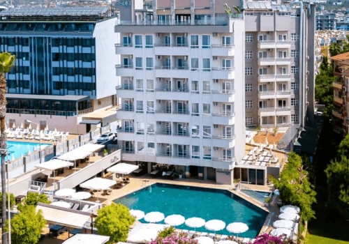 Wakacyjny relaks tuż przy plaży 🏖️🌊 Tydzień w Turcji z all inclusive w 4* hotelu za 2334 PLN 😍