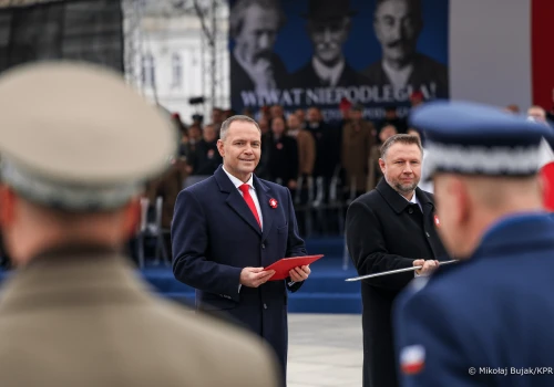 Kolejne fałszywe zgłoszenia i wejście służb. Tym razem ofiarą sam Karol Nawrocki