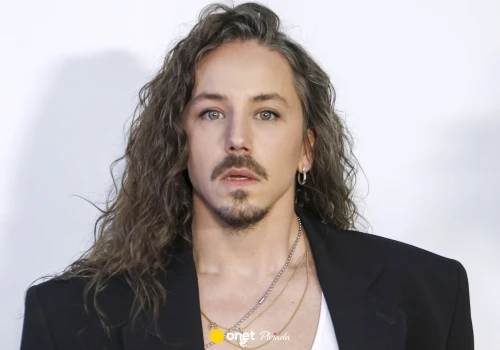 Michał Szpak musiał odwołać występ na Polsat Hit Festiwal. Wiadomo, co się stało