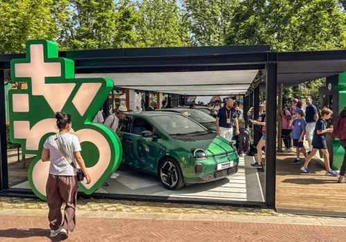 Nowe Renault Twingo zadebiutowało na kortach Roland Garros w Domu Żaby