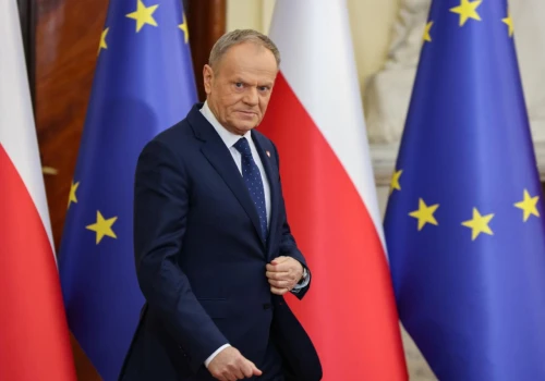 Tusk zwołał odprawę po fałszywym alarmie w mieszkaniu rodziny Nawrockiego