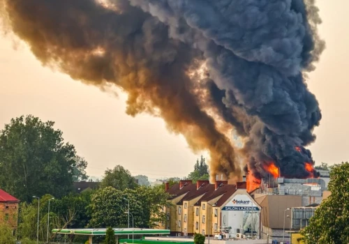 Pożar hali przy Targowej w Gorzowie Wielkopolskim