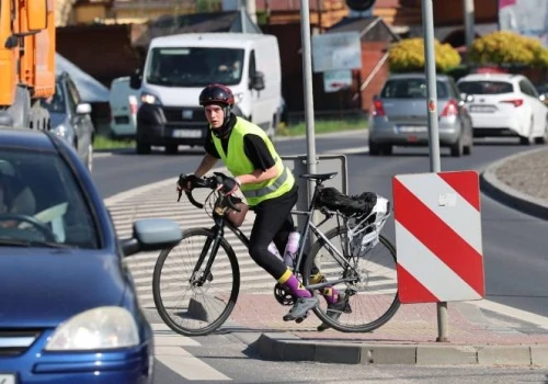 Rowerem z Zakopanego do Gdańska dla chorego dziecka. Łatwogang zebrał już 12 mln zł