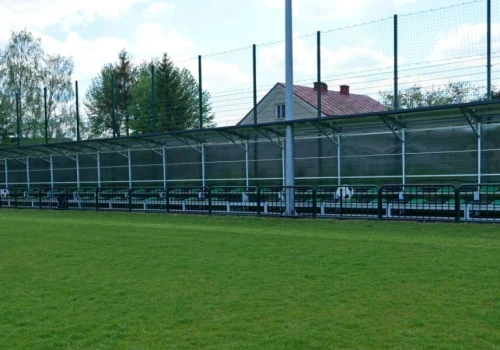Nowa trybuna sportowa w Strachocinie gotowa