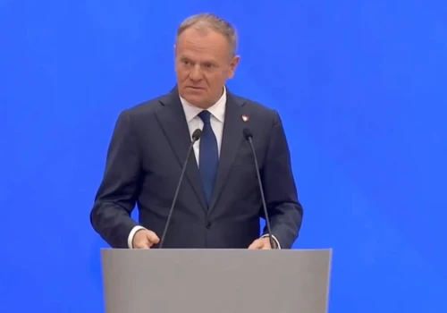 Tusk się wściekł i wywołał trzech polityków prawicy. Ci - szybko odpowiedzieli. 
