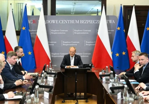 Fałszywe zgłoszenia o pożarach. Premier: służby muszą zatrzymać sprawców